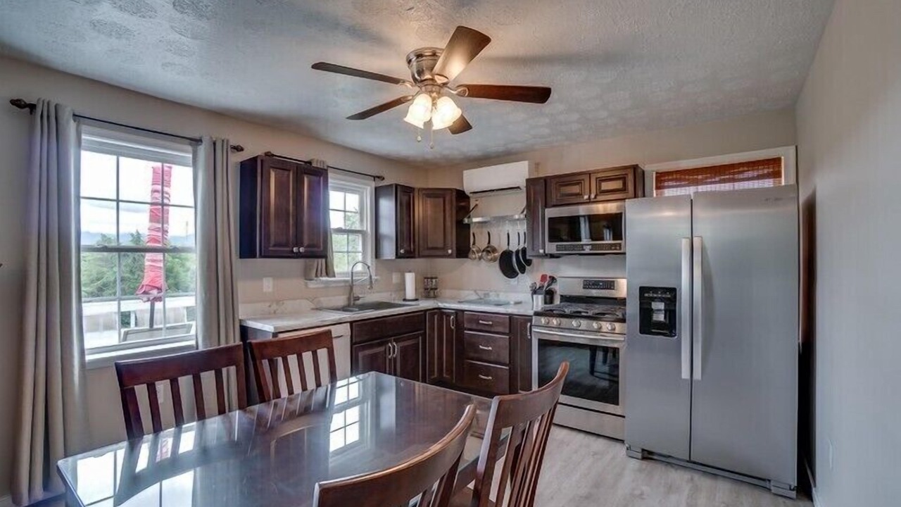 Photo of Kitchen in Luray