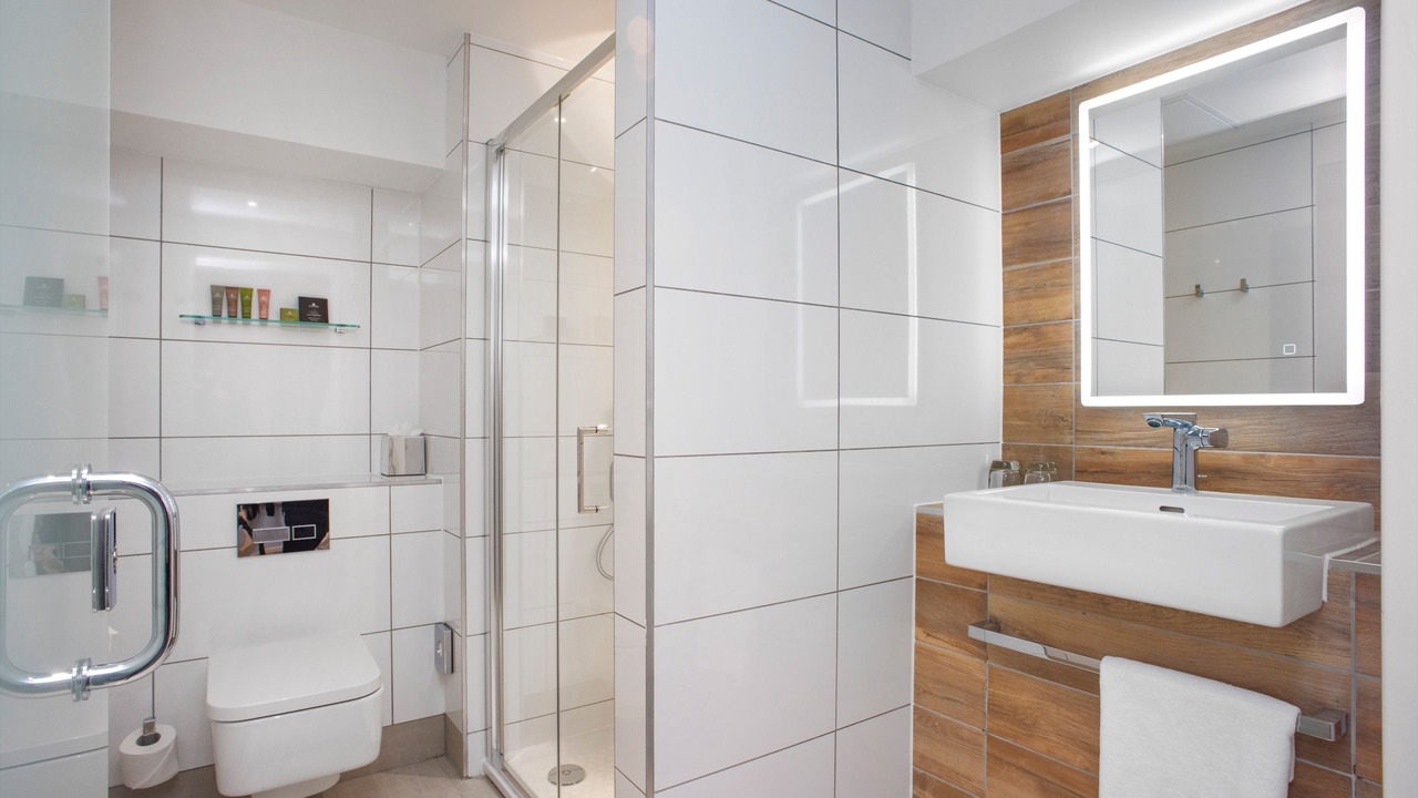 Photo of Others in Newington