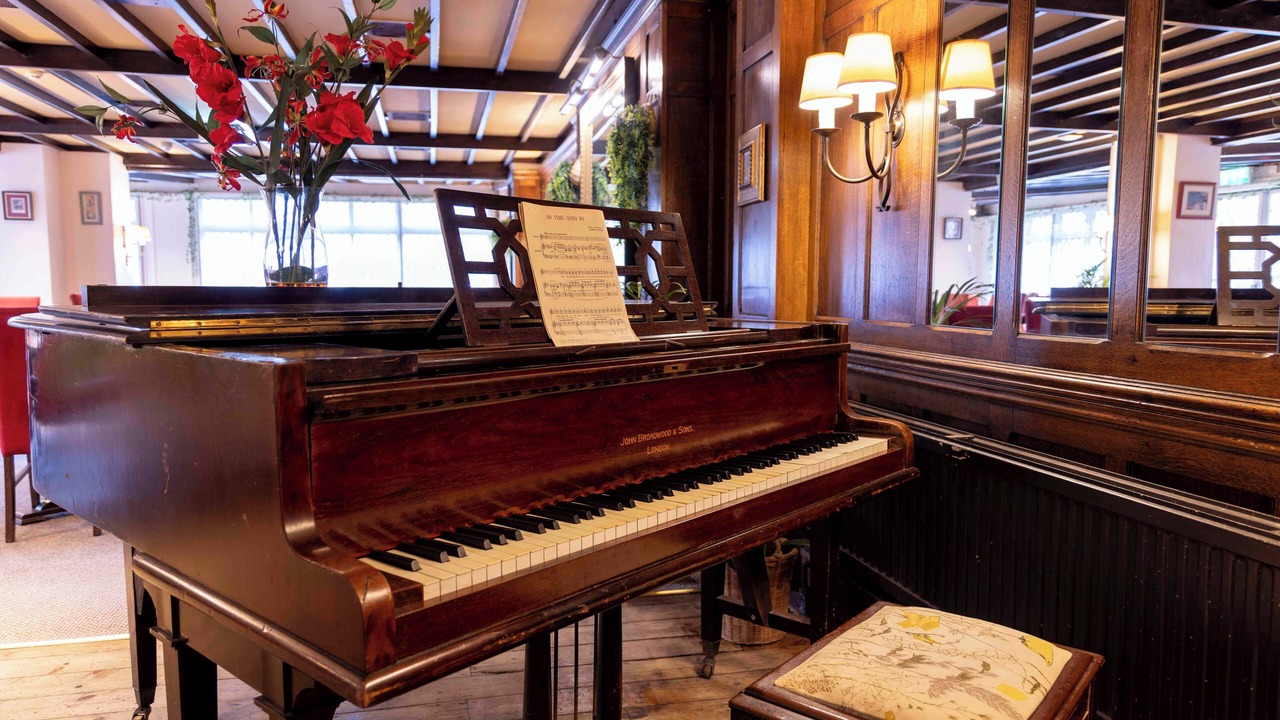 Photo of Others in Wych Cross