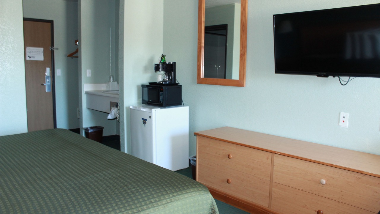 Photo of Bedroom in Pineville