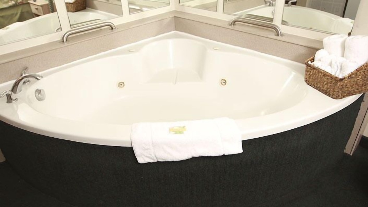 Photo of Bathroom in Port Clinton