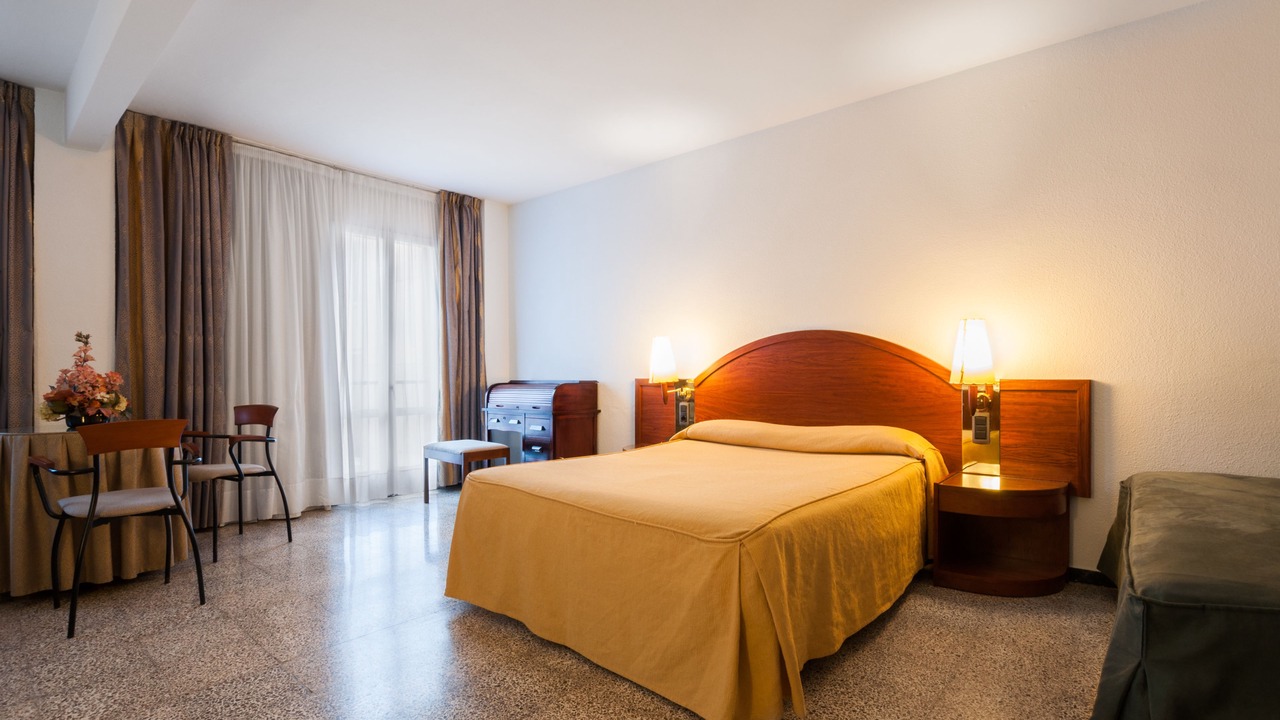 Photo of Bedroom in Reus
