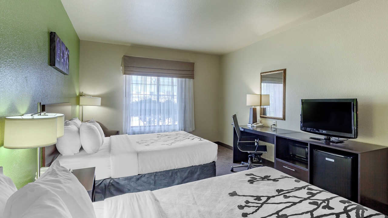Photo of Bedroom in Hewitt