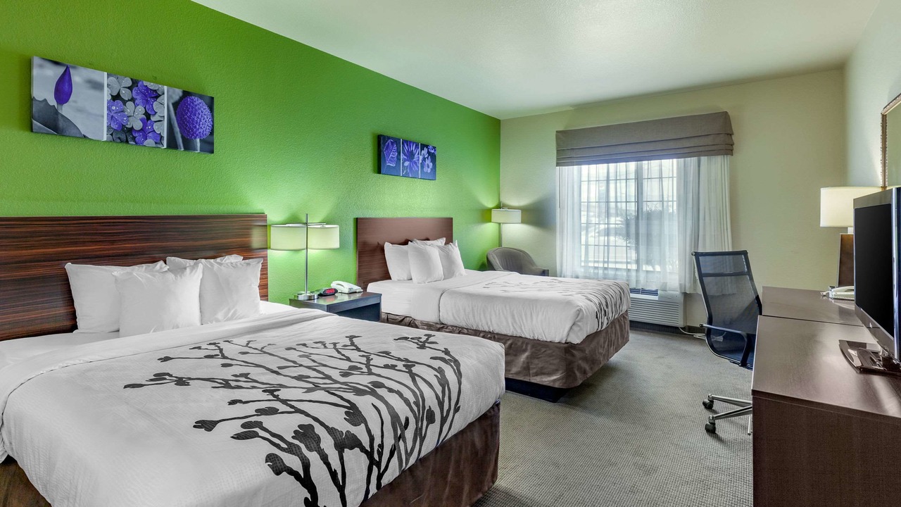 Photo of Bedroom in Hewitt
