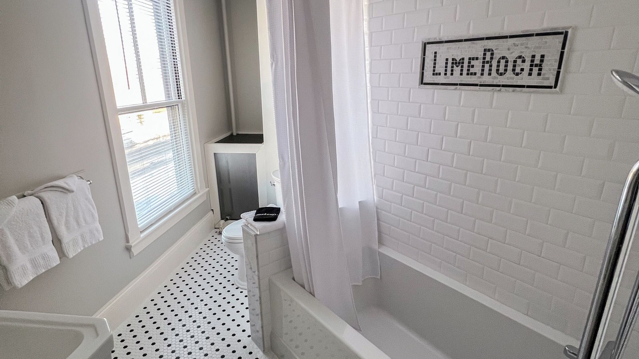 Photo of Bathroom in Rockland