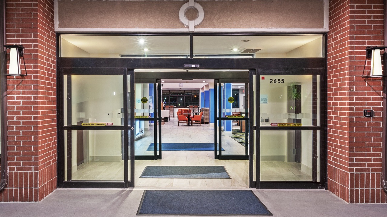 Photo of Outdoor in Orange
