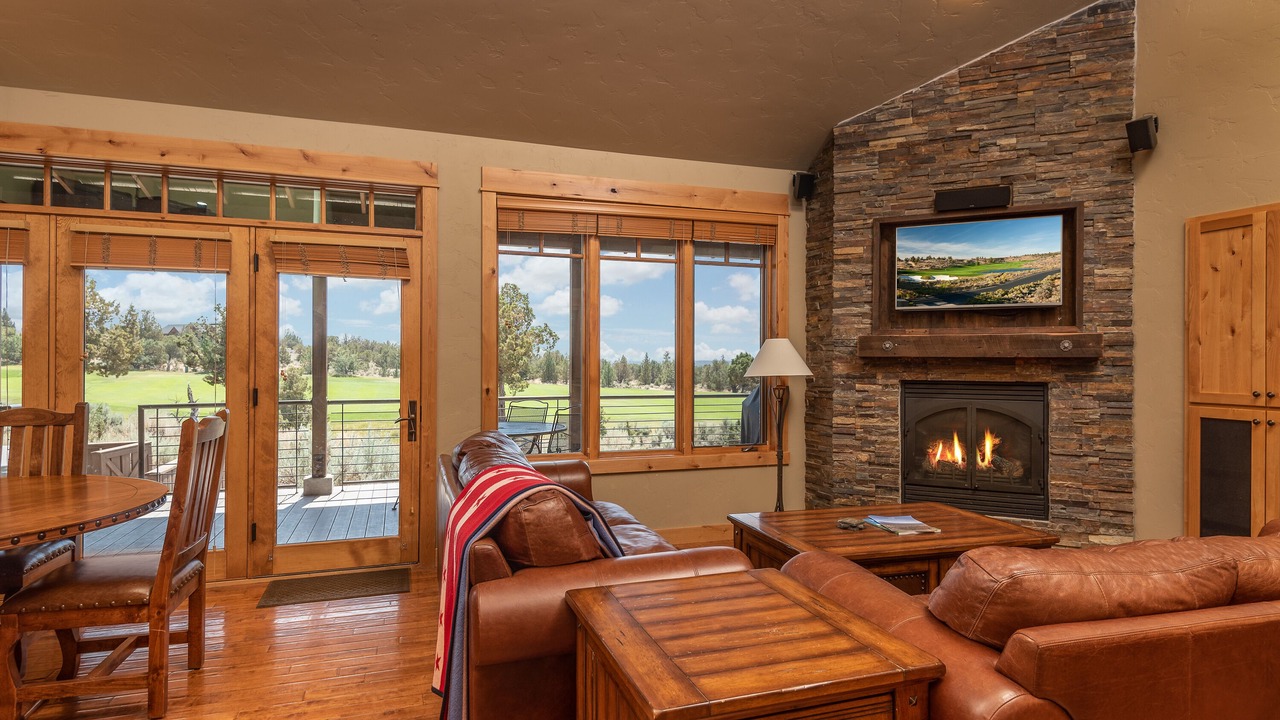 Photo of Livingroom in Powell Butte