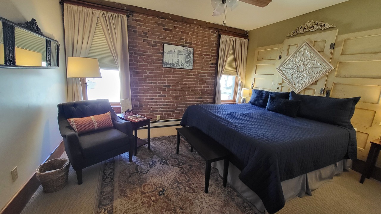 Photo of Bedroom in Paonia