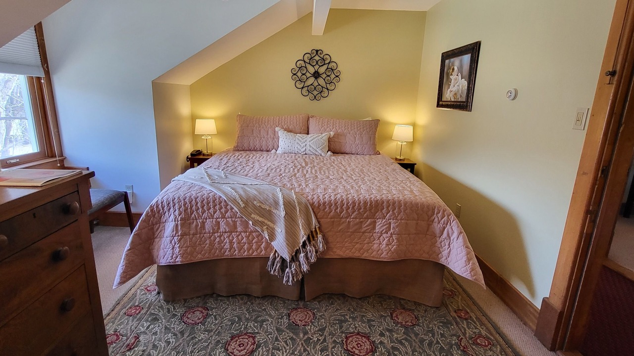 Photo of Bedroom in Paonia