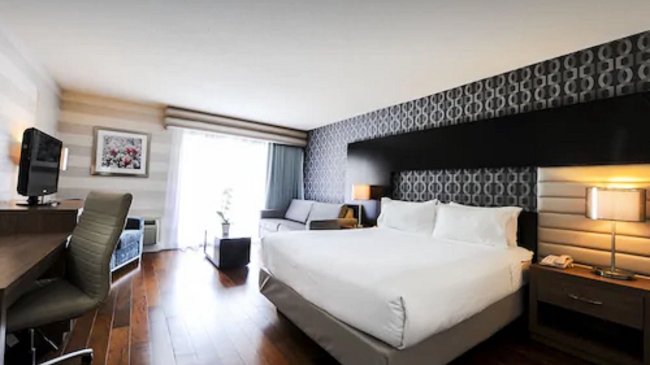 Photo of Bedroom in Fallsview