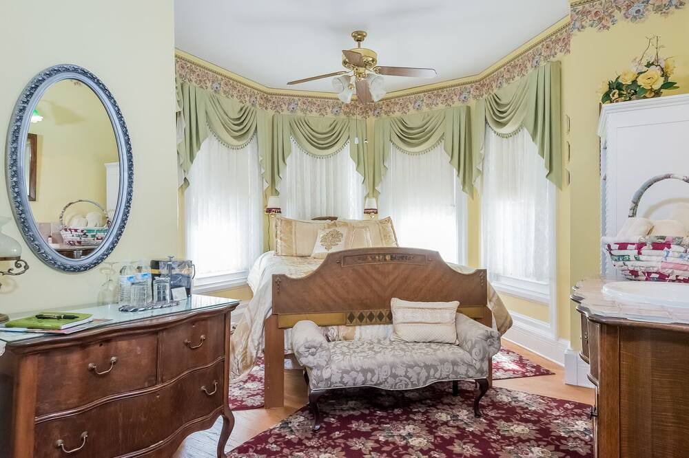 Photo of Bedroom in Fennville