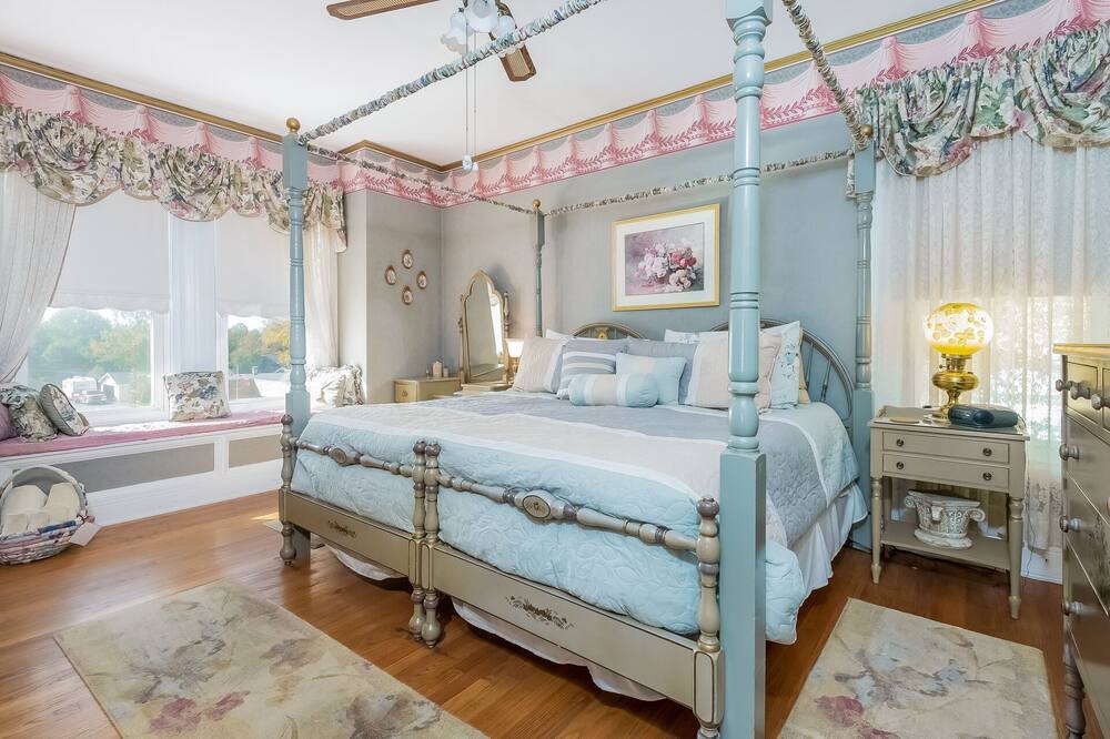 Photo of Bedroom in Fennville
