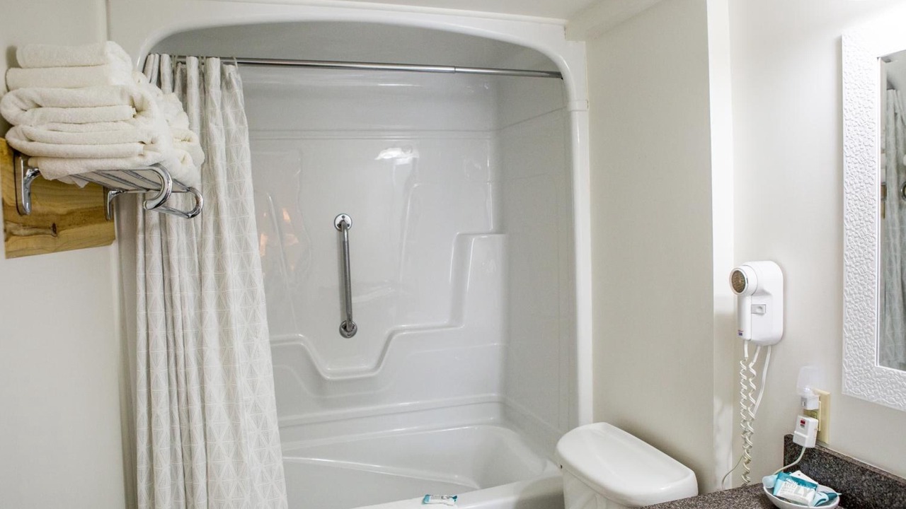 Photo of Others in Lakefield