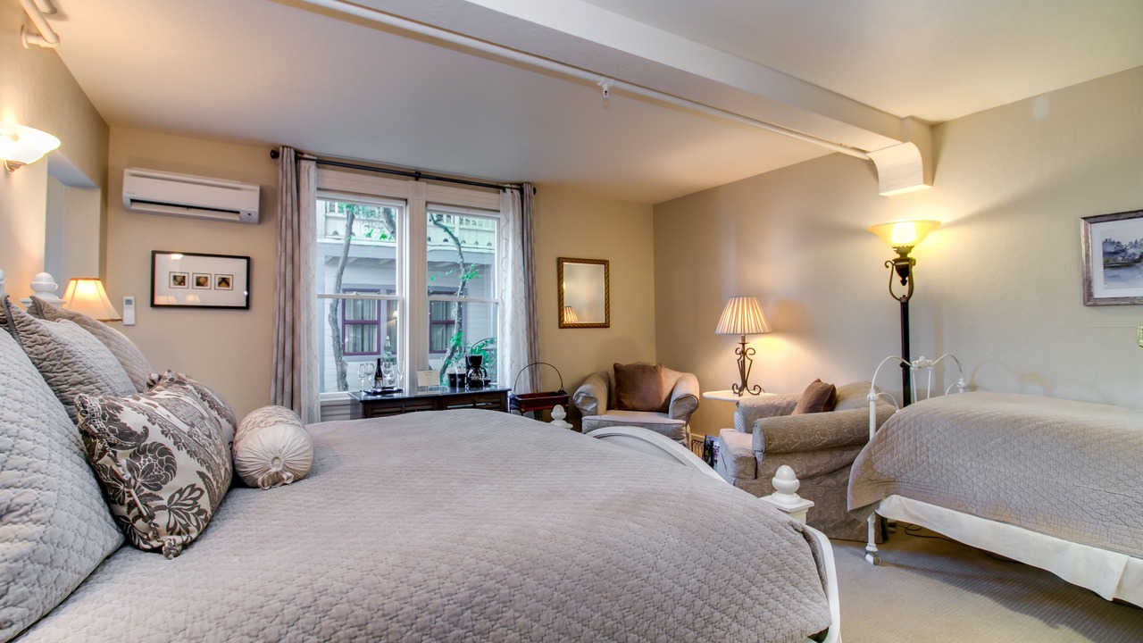 Photo of Bedroom in Historic Downtown District