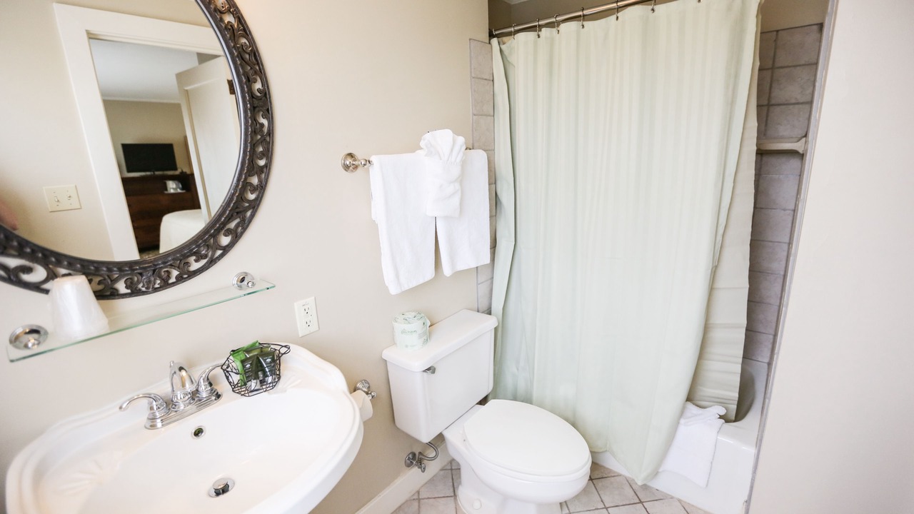 Photo of Bathroom in Brownfield