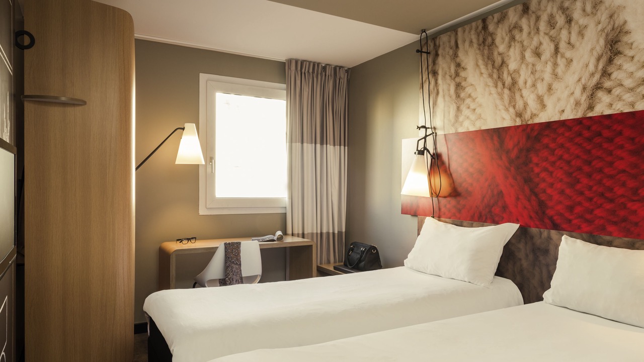 Photo of Bedroom in Reading City Centre