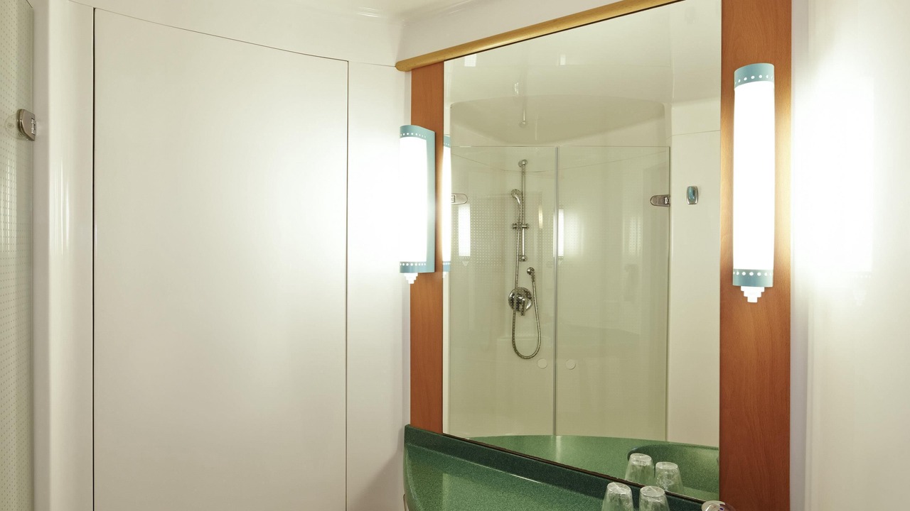 Photo of Bedroom in Reading City Centre