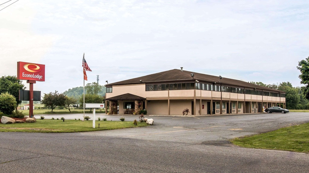 Photo of Outdoor in Paw Paw