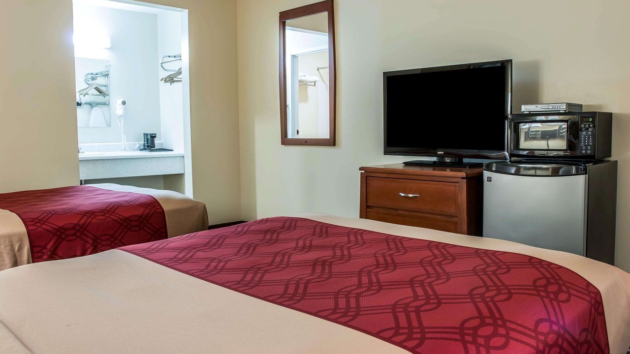 Photo of Bedroom in Paw Paw