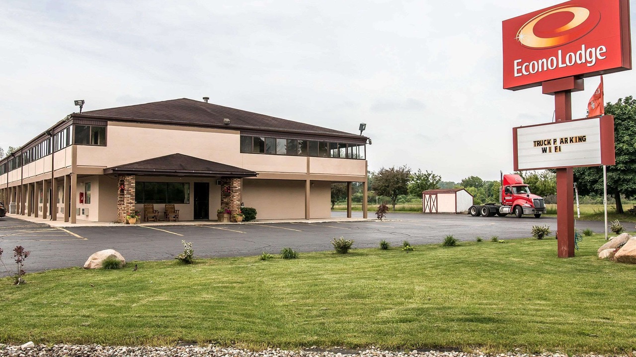 Photo of Outdoor in Paw Paw