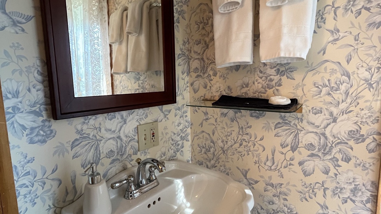 Photo of Bathroom in Ashland