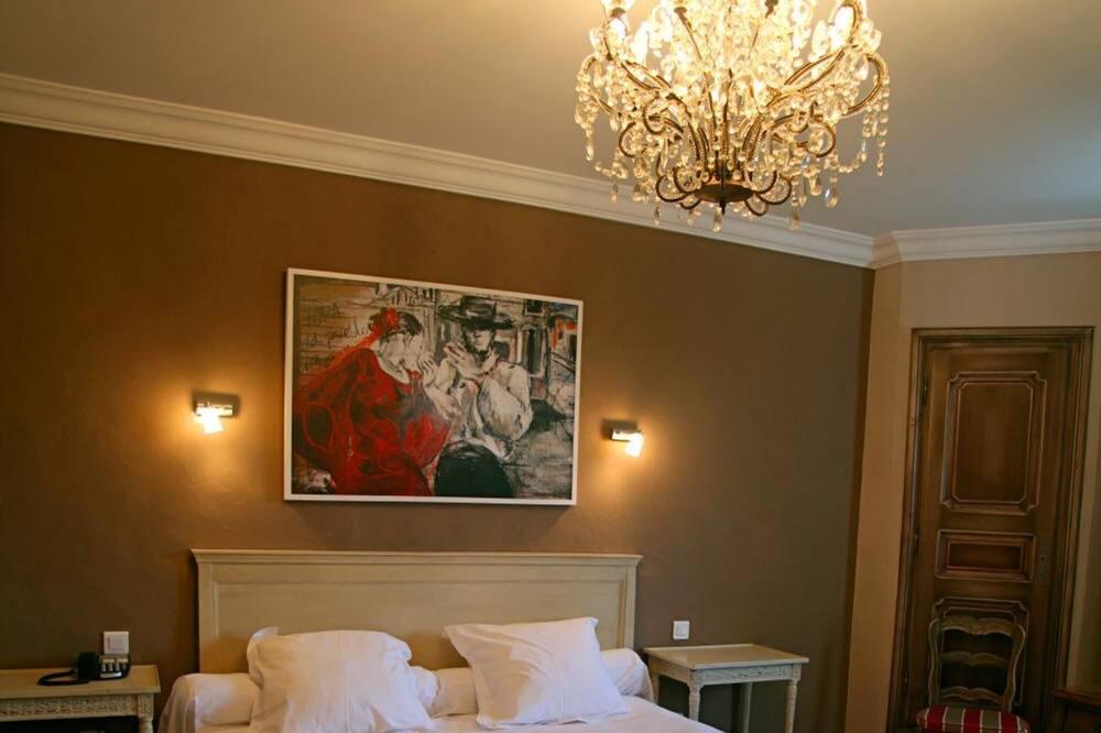 Photo of Bedroom in Aigues-Mortes