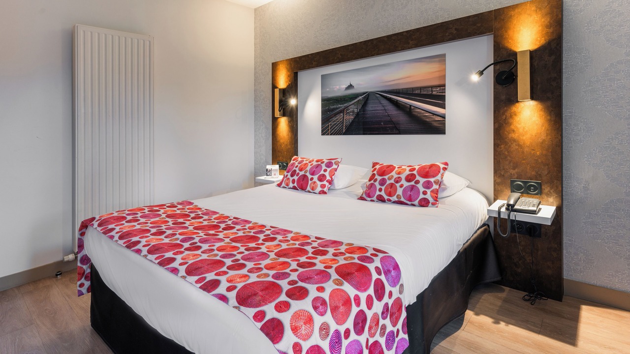 Photo of Bedroom in Saint-Brice-en-Cogles