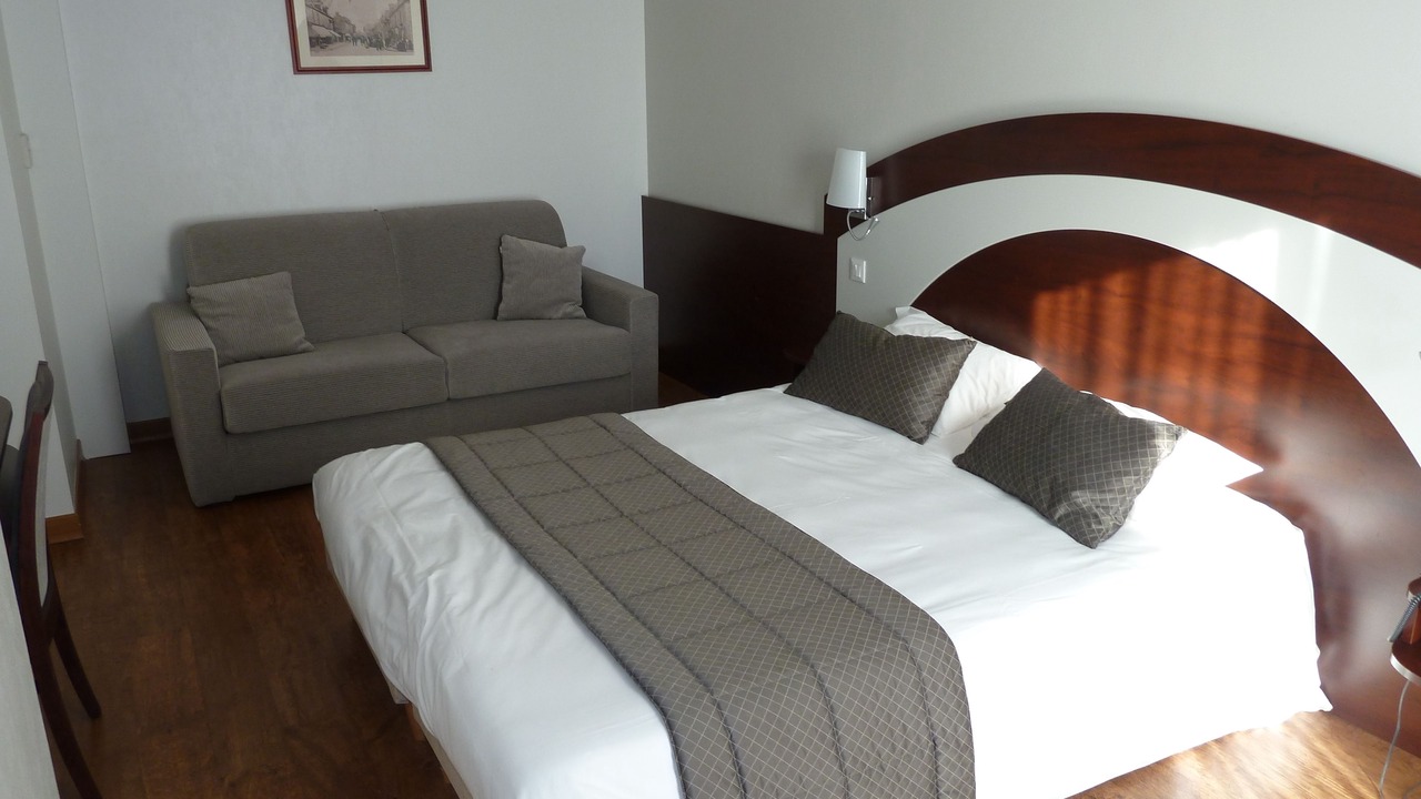 Photo of Bedroom in Saint-Brice-en-Cogles