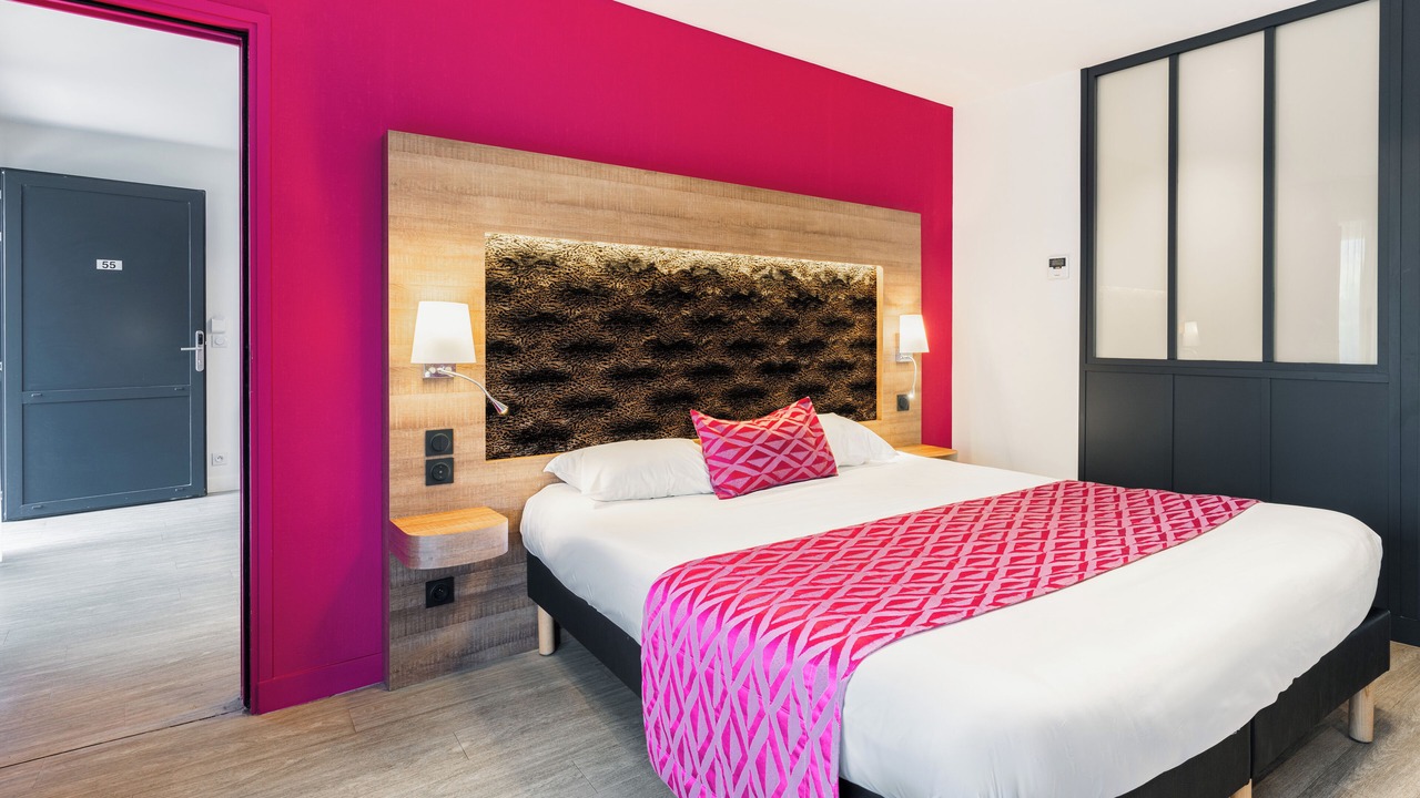 Photo of Bedroom in Saint-Brice-en-Cogles