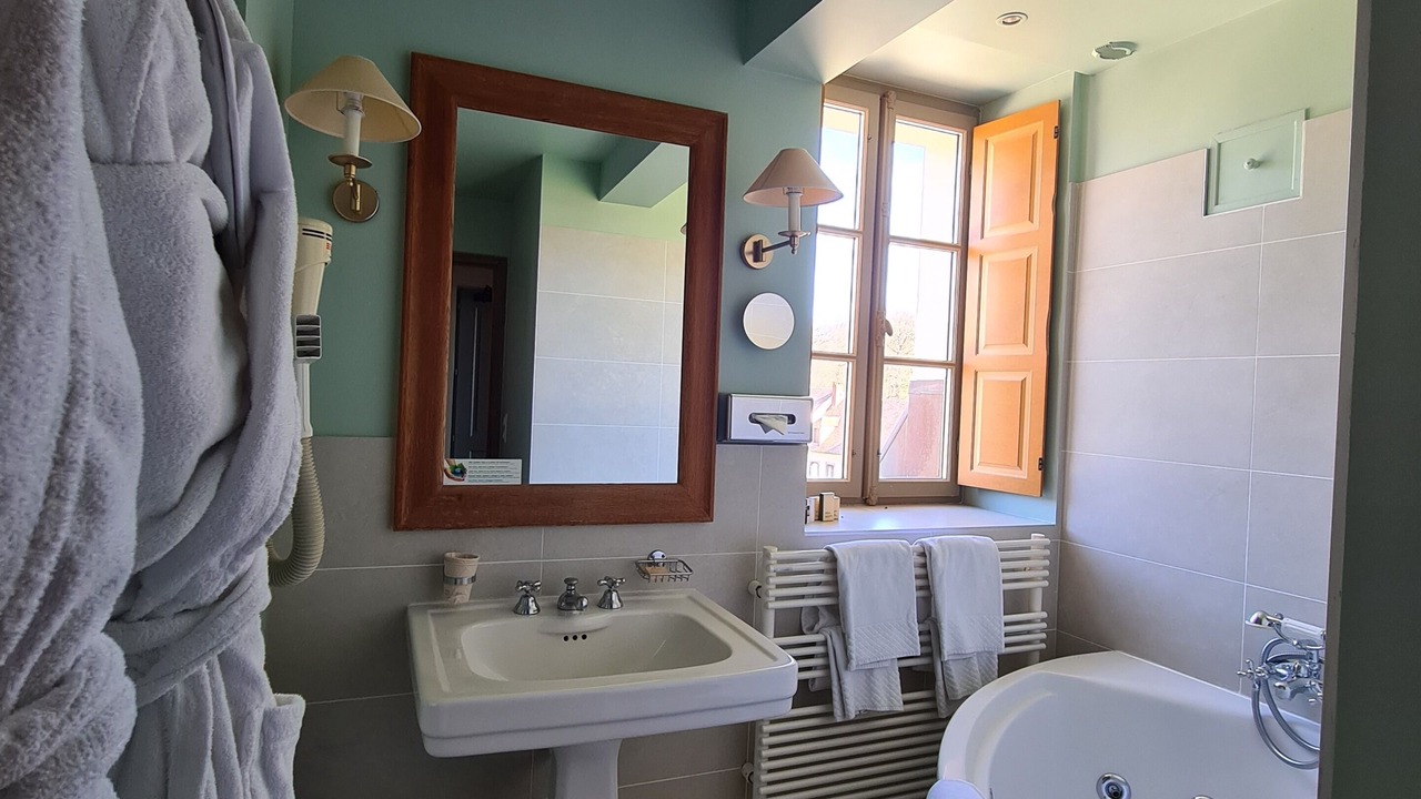 Photo of Bathroom in Chassy