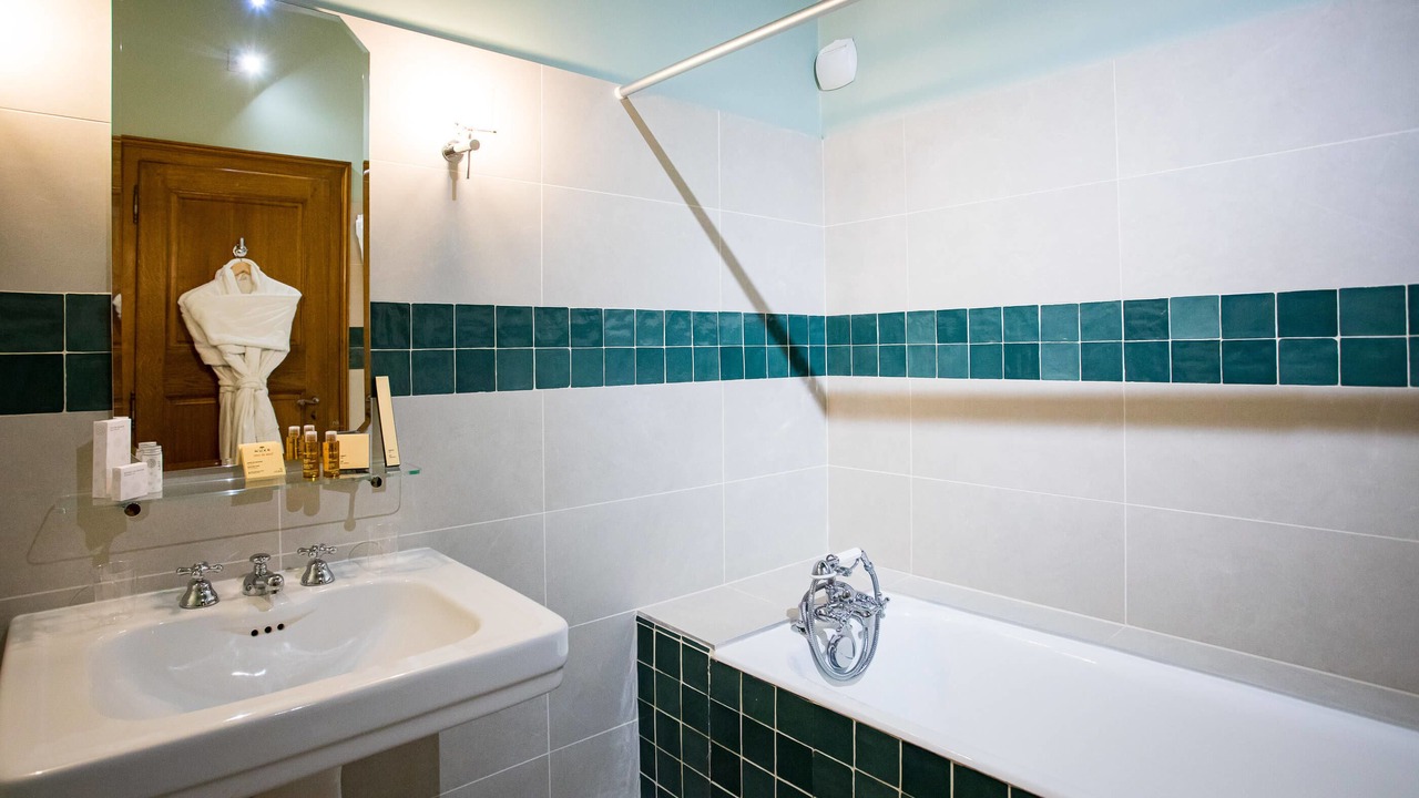 Photo of Others in Chassy