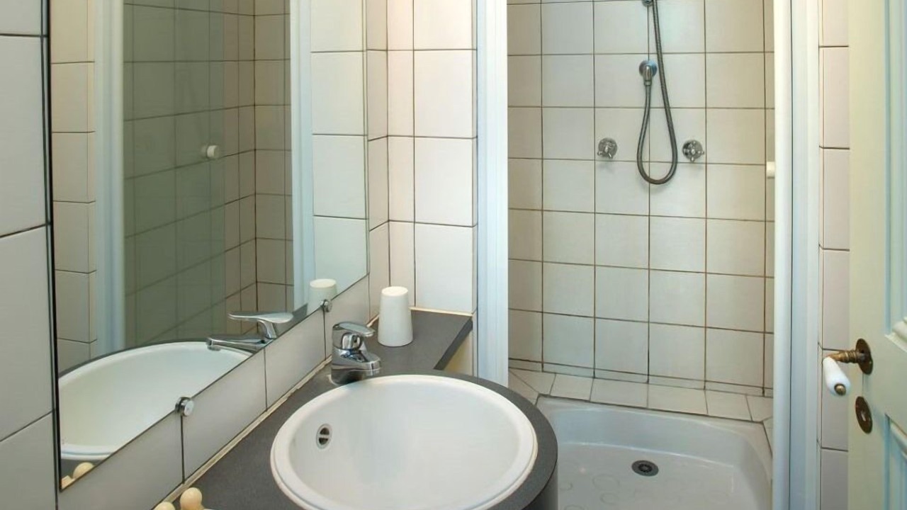 Photo of Bathroom in Suevres