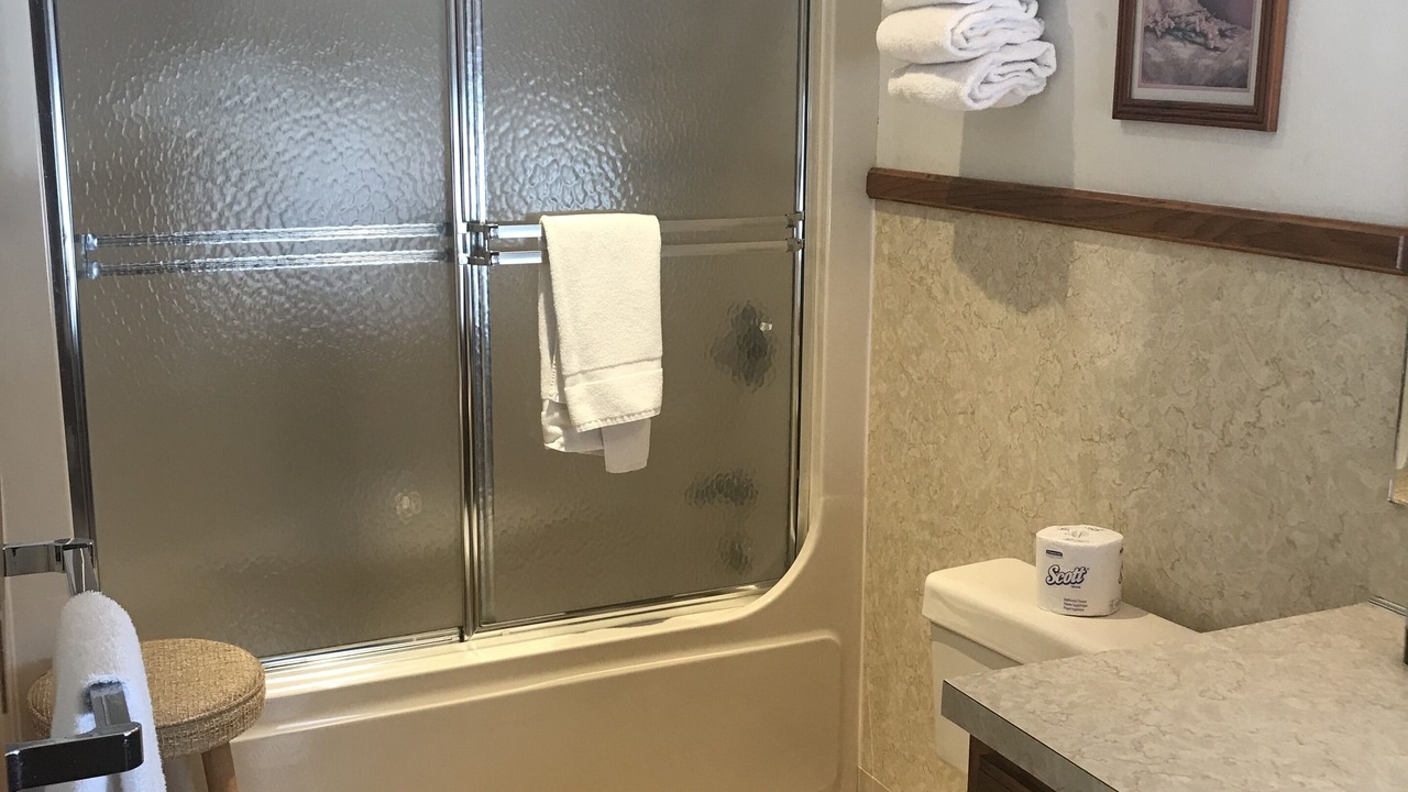 Photo of Bathroom in Starlight