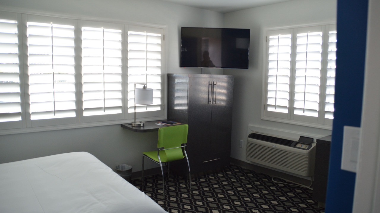 Photo of Bedroom in Maple-Ash