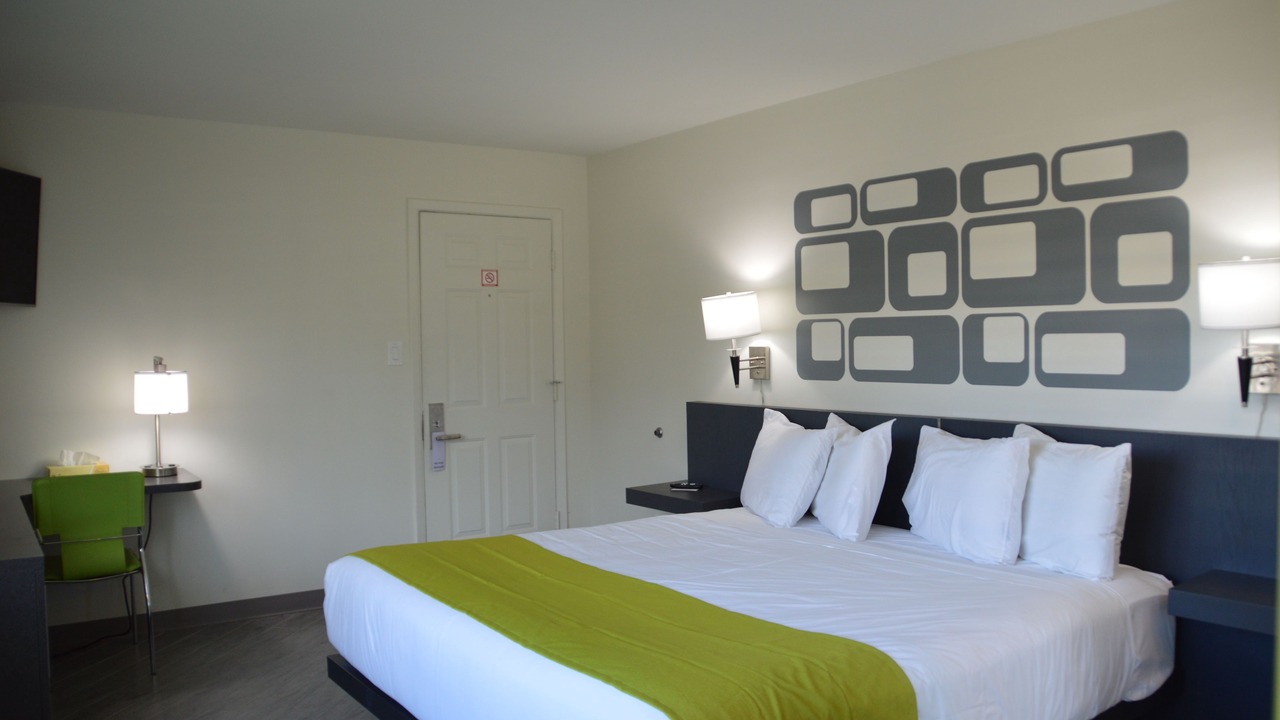 Photo of Bedroom in Maple-Ash