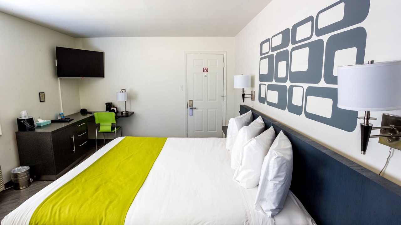 Photo of Bedroom in Maple-Ash