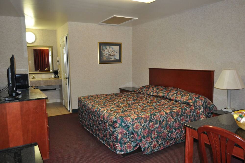 Photo of Others in Pomona