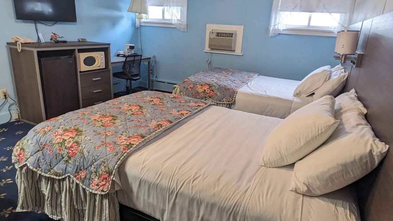 Photo of Others in Bennington