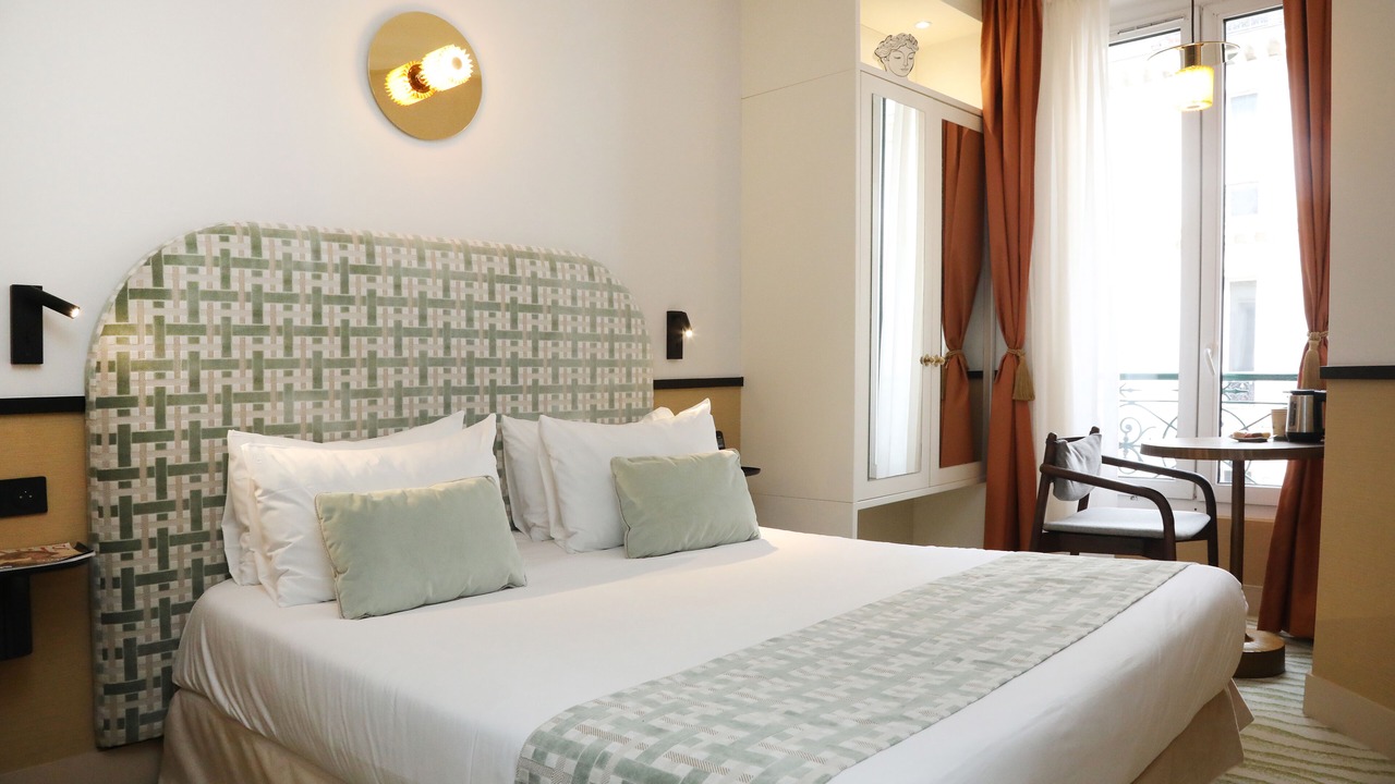 Photo of Bedroom in Val-de-Grace
