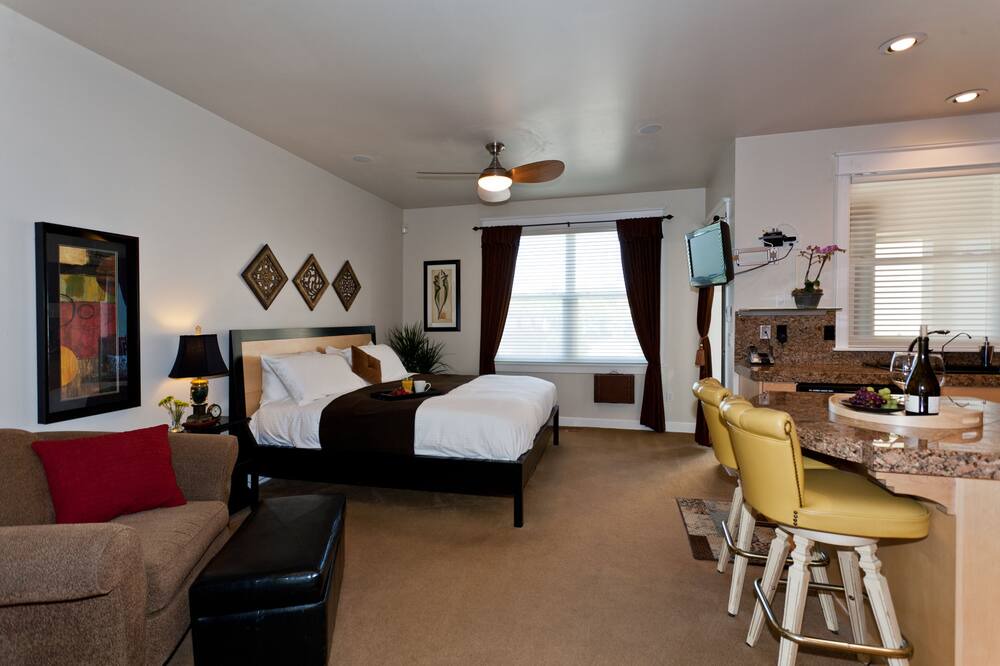 Photo of Bedroom in Orenco Station