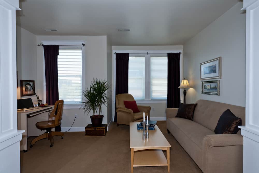 Photo of Livingroom in Orenco Station
