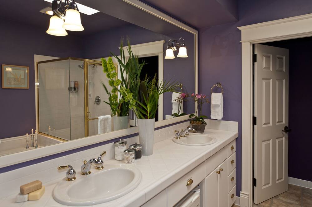 Photo of Bathroom in Orenco Station