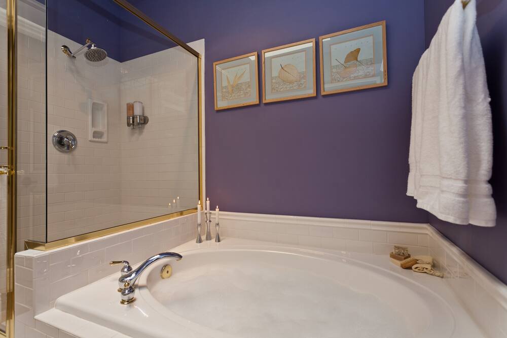 Photo of Bathroom in Orenco Station