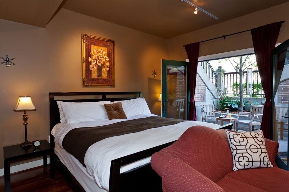 Photo of Bedroom in Orenco Station