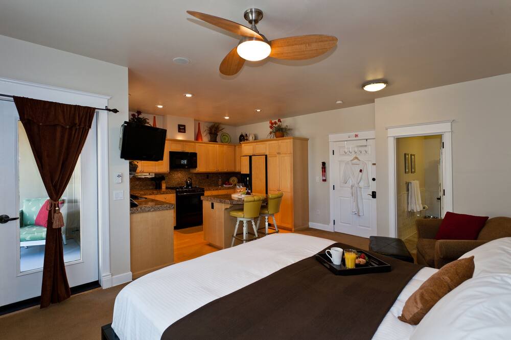 Photo of Bedroom in Orenco Station