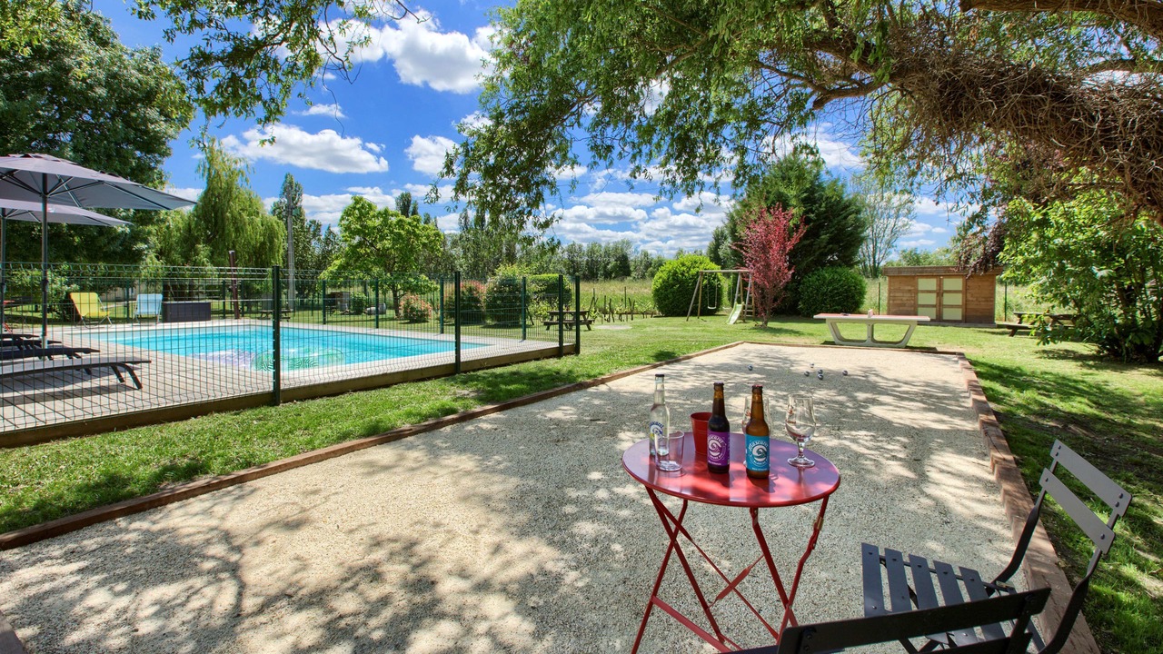 Photo of Others in Arveyres