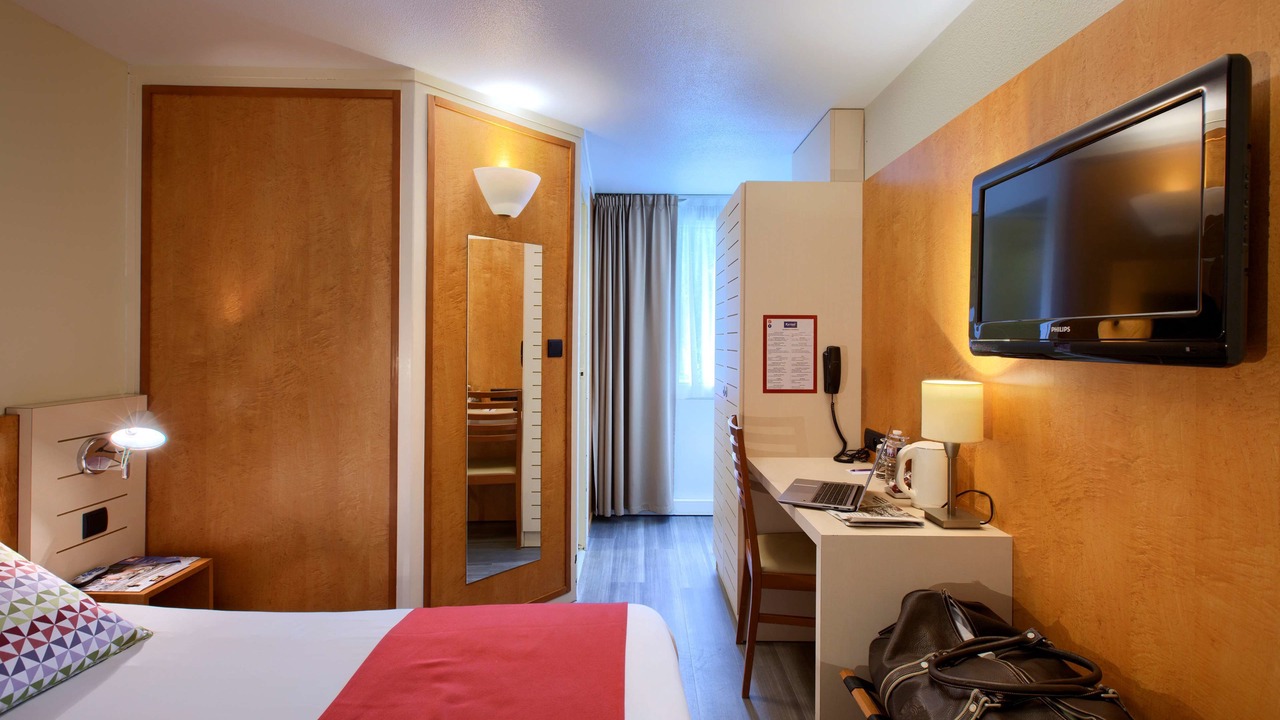 Photo of Bedroom in Arveyres