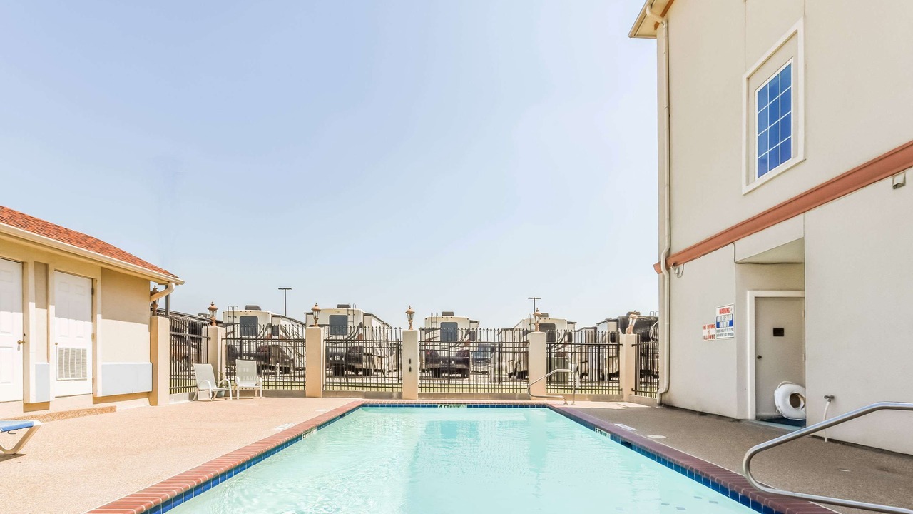 Photo of Outdoor in Alvarado