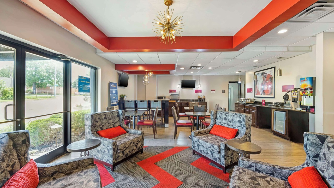 Photo of Others in New Pathways