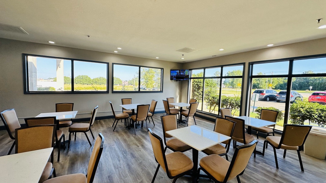 Photo of Others in Wynne